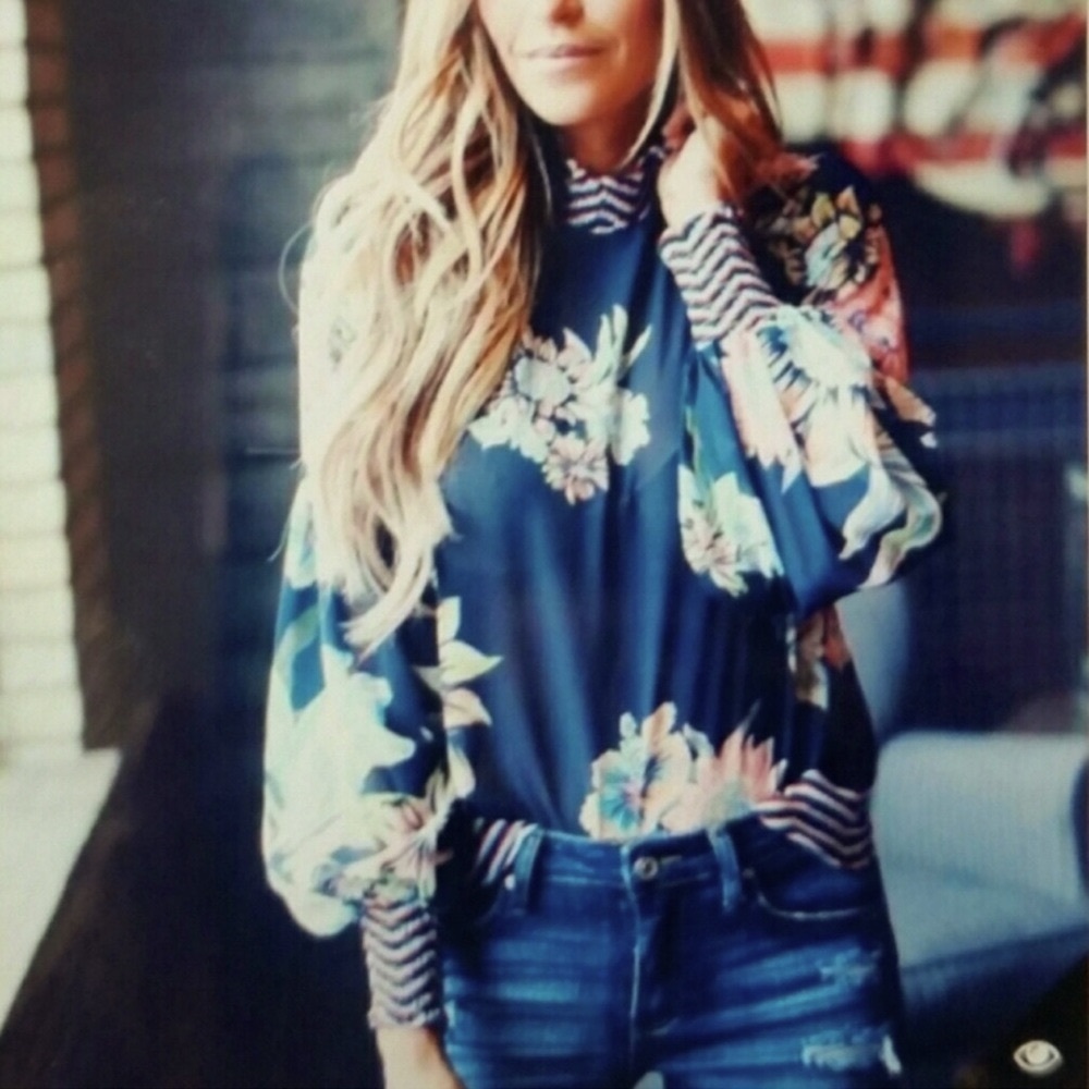 Vici Boutique Blouse